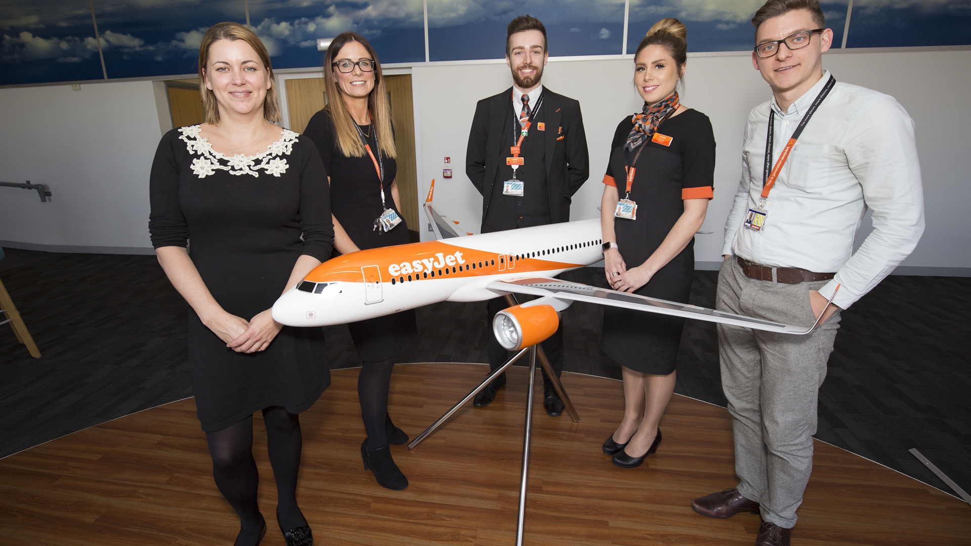 easyjet-launches-cabin-crew-apprenticeship-scheme