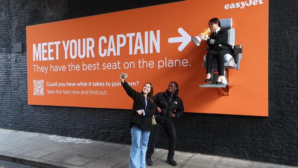 EASYJET HELPS THE NATION FIND THEIR WINGS