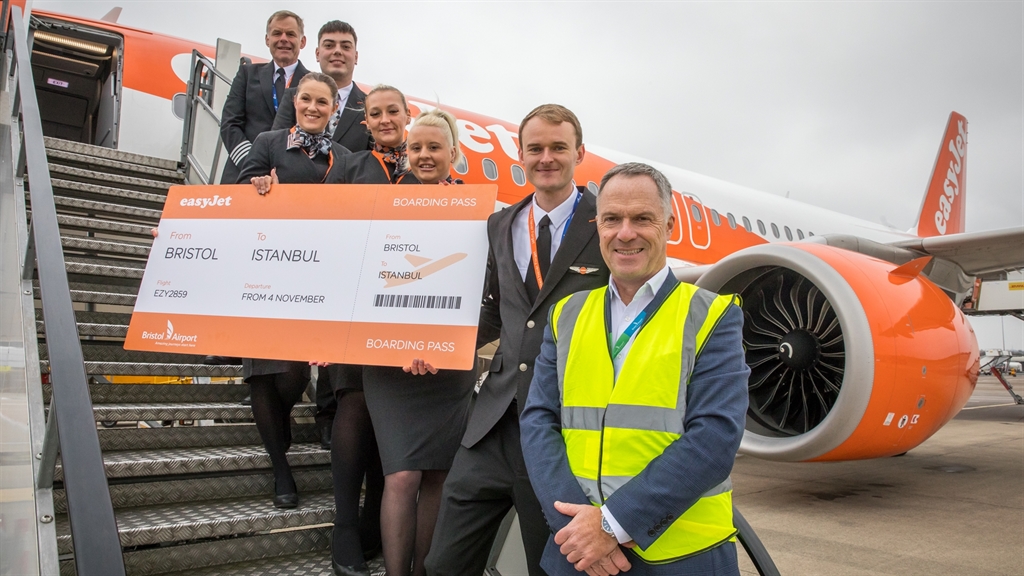 easyJet and easyJet holidays launch first flights and package hol