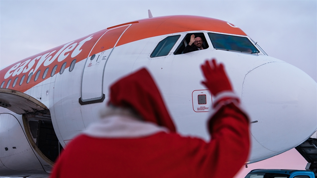 easyJet reopens applications for 2024 Pilot Training Programme in